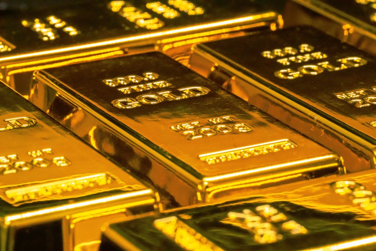 1 Tola Gold Price in Pakistan Today 2026 – 24K 22K 21K live rates from Sarafa Bazar